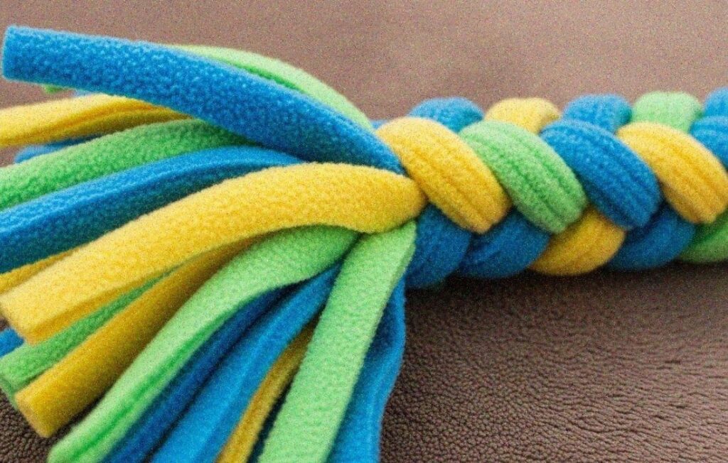 dog fleece knotting