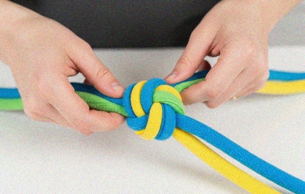fleece being knot